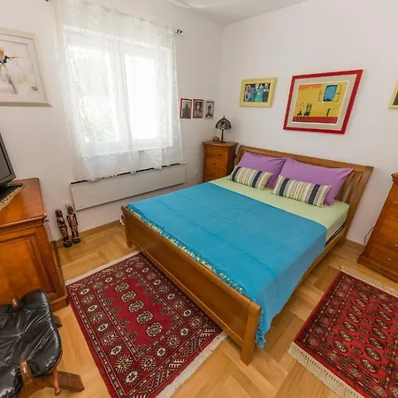 Arbanija 14825b * Trogir