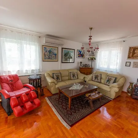 Arbanija 14825b Apartman *