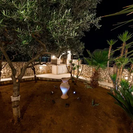 Arbanija 14825b Apartment