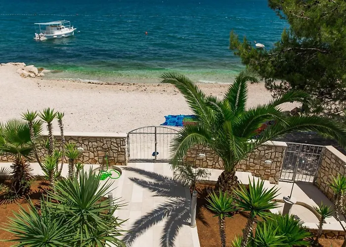 Appartement Arbanija 14825b *