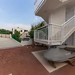 Apartman Arbanija 14825b *